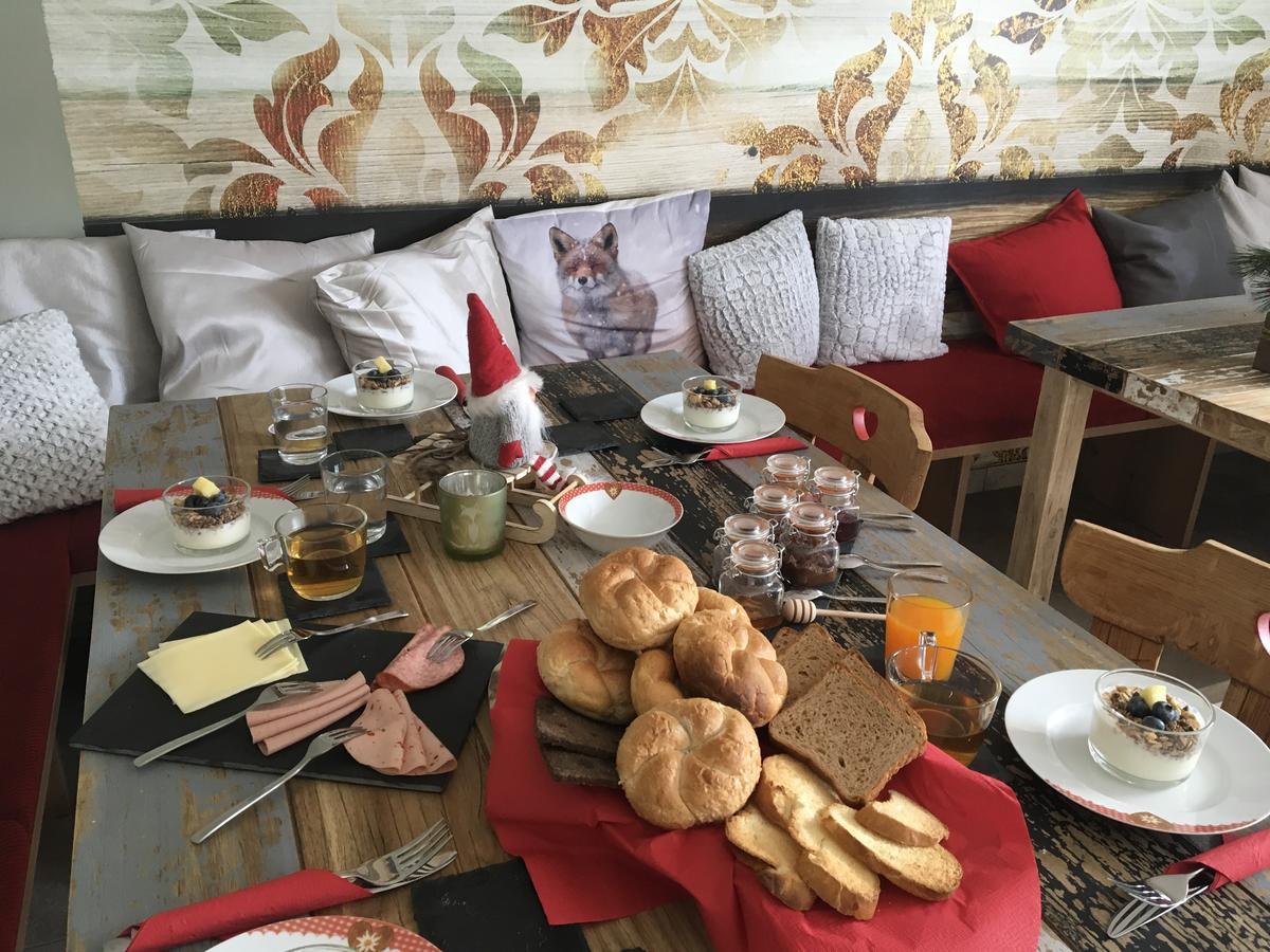 Haus Nohra Bed & Breakfast Санкт Михаел им Лунгау Екстериор снимка