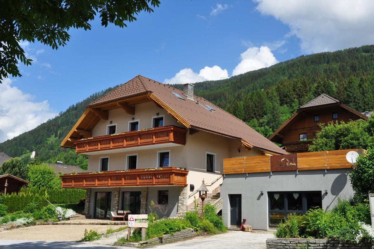 Haus Nohra Bed & Breakfast Санкт Михаел им Лунгау Екстериор снимка